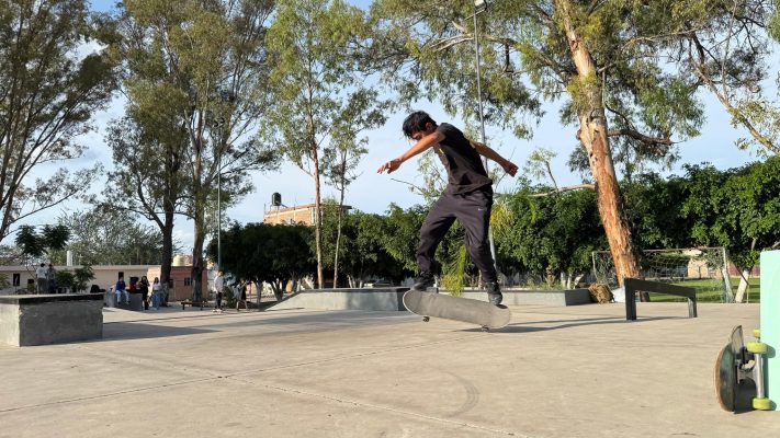 Go_Skateboarding_03